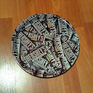 Vintage Hershey chocolate bar almonds tin like plate 11 in tray EUC Halloween